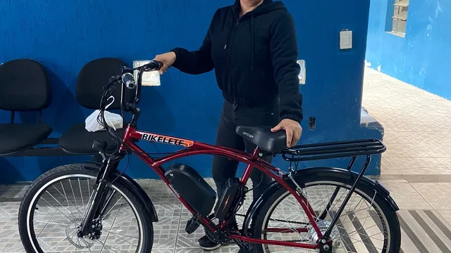 Prefeitura entrega bicicletas do IPTU Premiado em comemoração aos 377 anos de Paranaguá