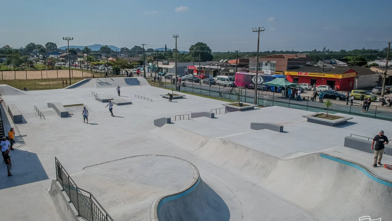 Prefeitura inaugura nova pista de skate