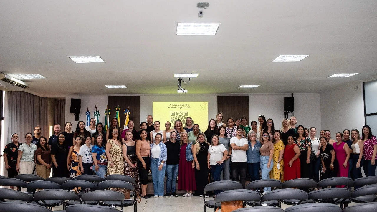 Prefeitura de Paranaguá realiza encontro com pedadogos da rede municipal de ensino