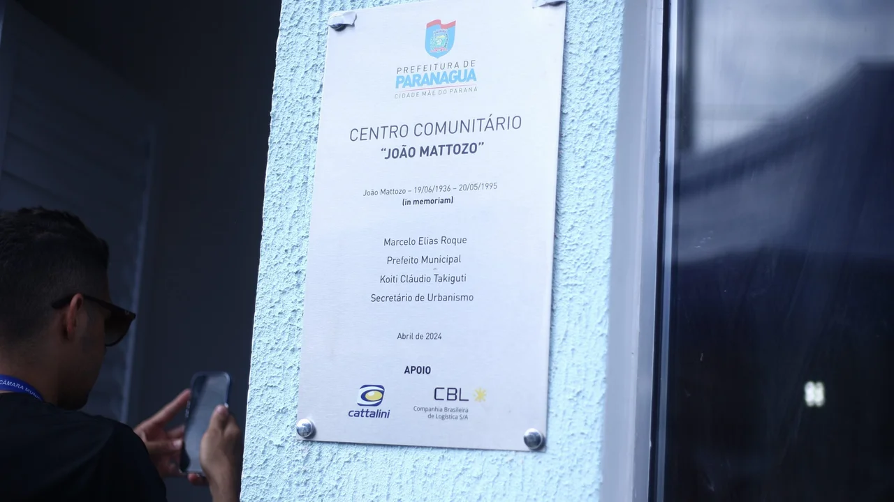 Prefeito entrega reforma do Centro Comunitário na Serraria do Rocha
