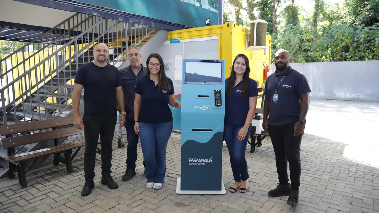 Subprefeitura de Alexandra inaugura totem de serviços