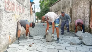 Prefeitura intensifica melhorias na Ilha dos Valadares com pavimentação e ações de infraestrutura