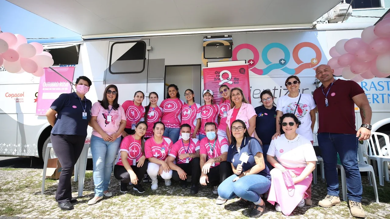 Outubro Rosa: unidade móvel do Erasto Gaertner está em Paranaguá