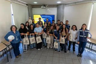 Estagiários da Prefeitura de Paranaguá visitam Cattalini e conhecem práticas de gestão ambiental e segurança
