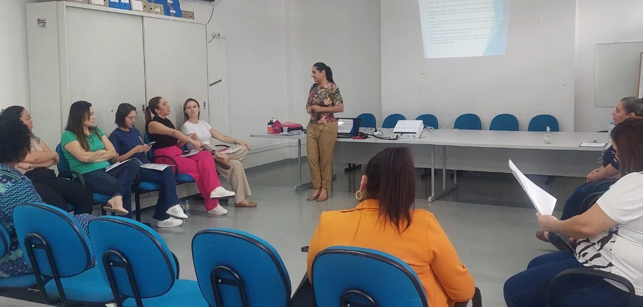 Capacitação de profissionais de saúde para enfrentamento à violência é realizada em Paranaguá