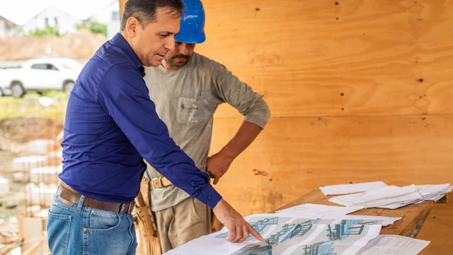 Prefeito acompanha obras do Centro de Atenção Psicossocial Infanto Juvenil em Paranaguá