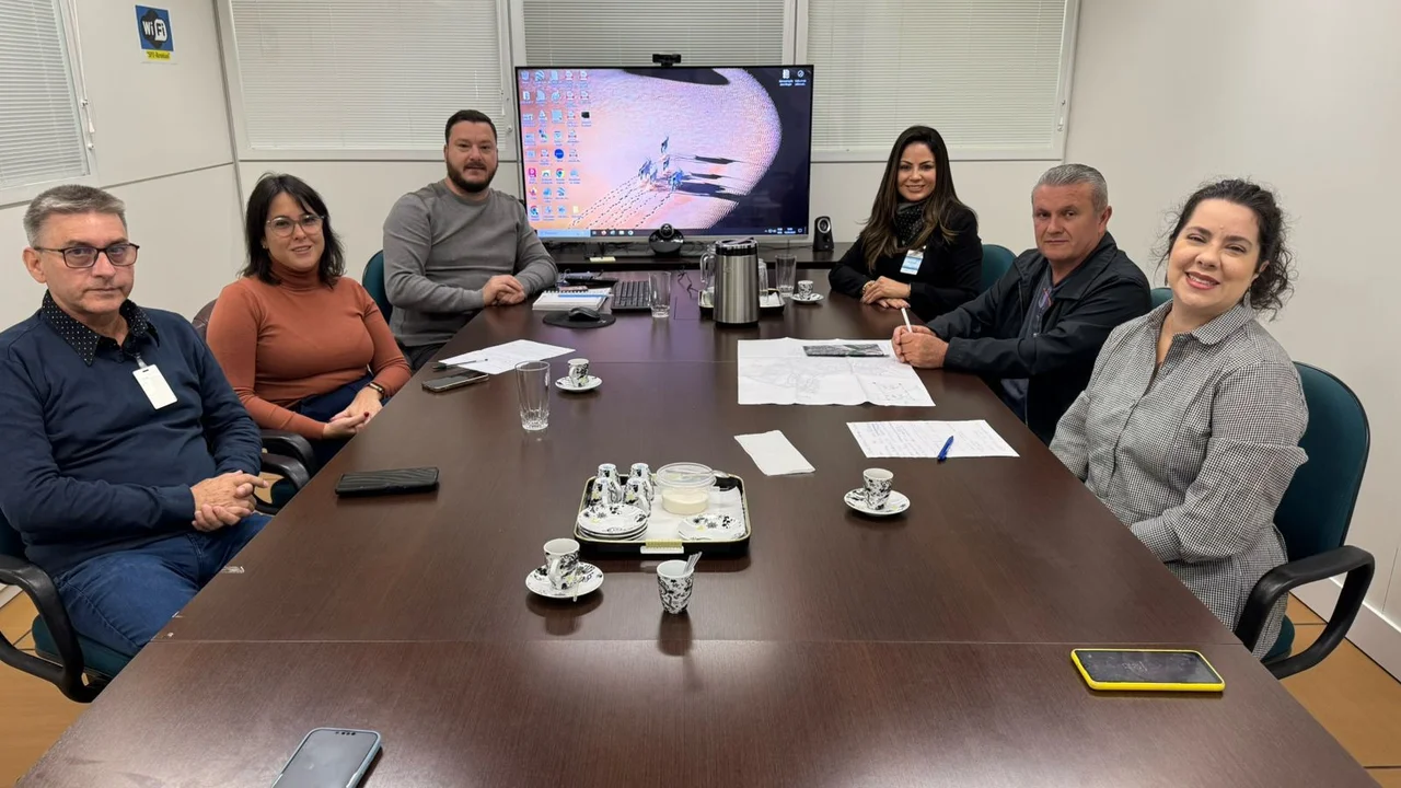 Secretaria de Desenvolvimento Econômico de Paranaguá discute regularização fundiária com a Superintendência de Patrimônio da União/PR
