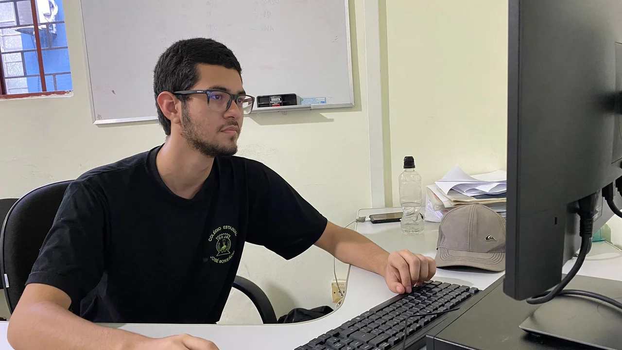 Estagiário da Secretaria de Urbanismo é destaque na área de geoprocessamento