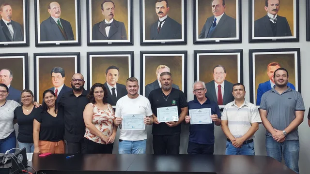 Servidores do Transporte da Saúde recebem Certificado de Elogio