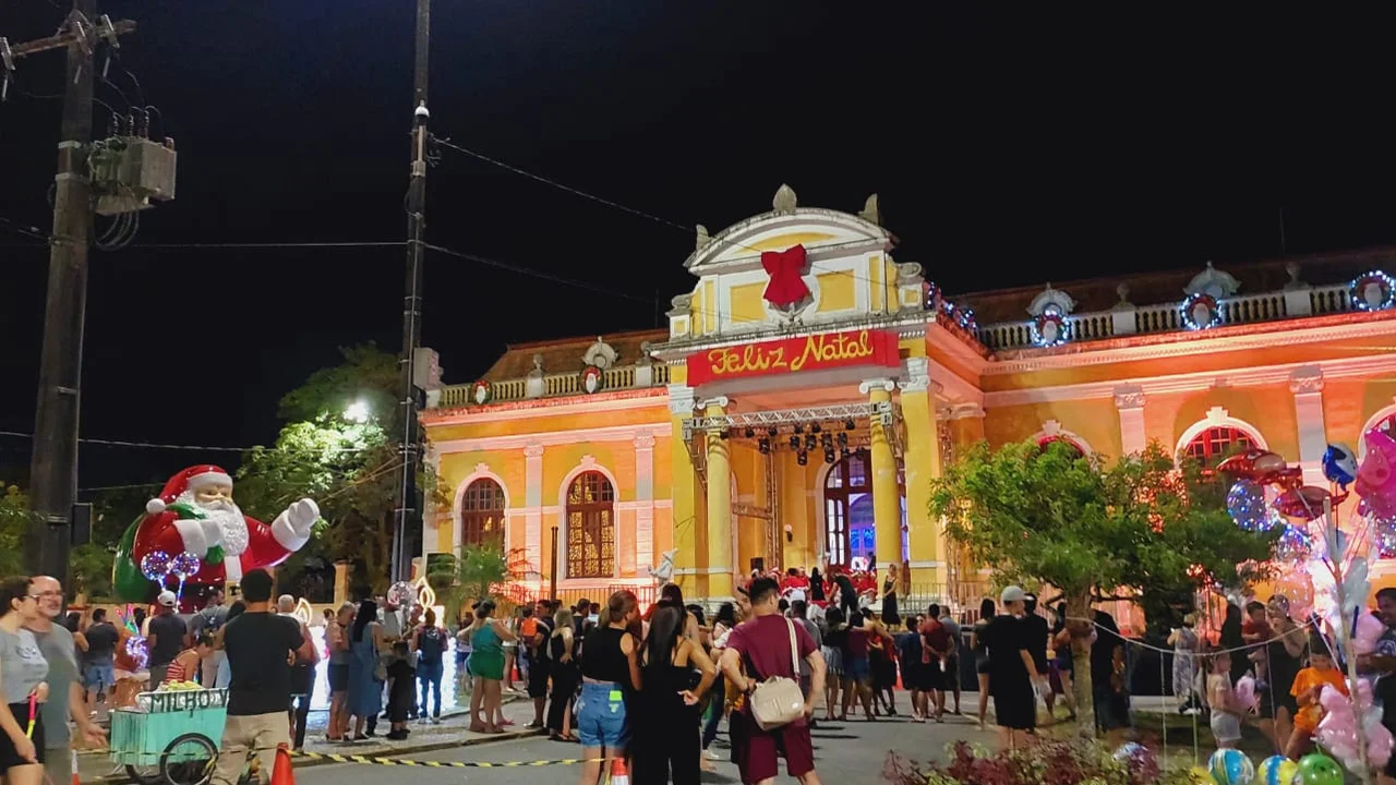 Centenas de pessoas estiveram no Natal na Estação Ferroviária