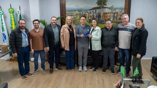Paranaguá recebe prêmio Cidade Empreendedora