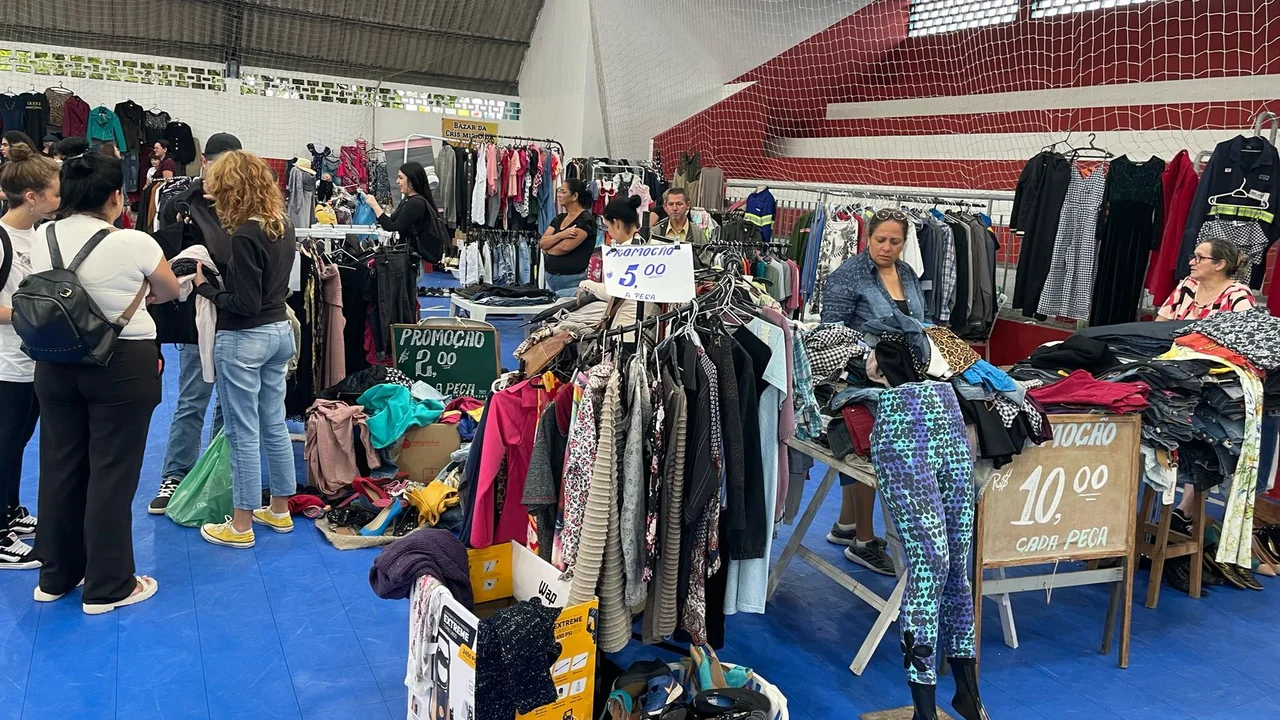 Encontro de brechós e feira de empreendedorismo geram renda e fomentam a moda circular