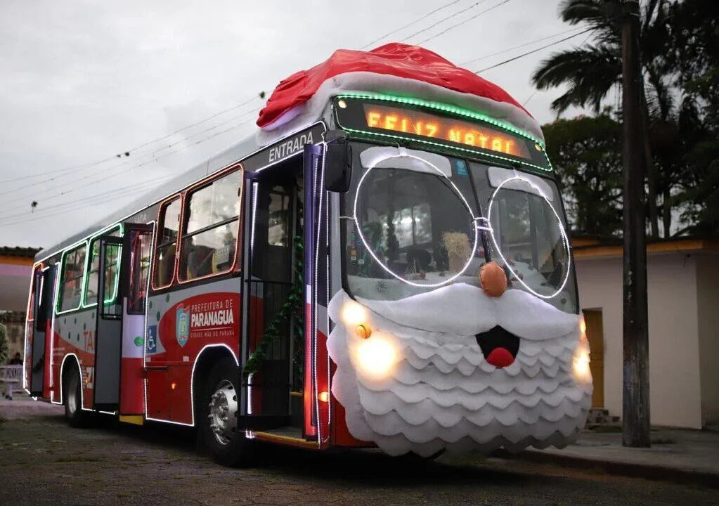 Ônibus do Papai Noel estará circulando em Paranaguá