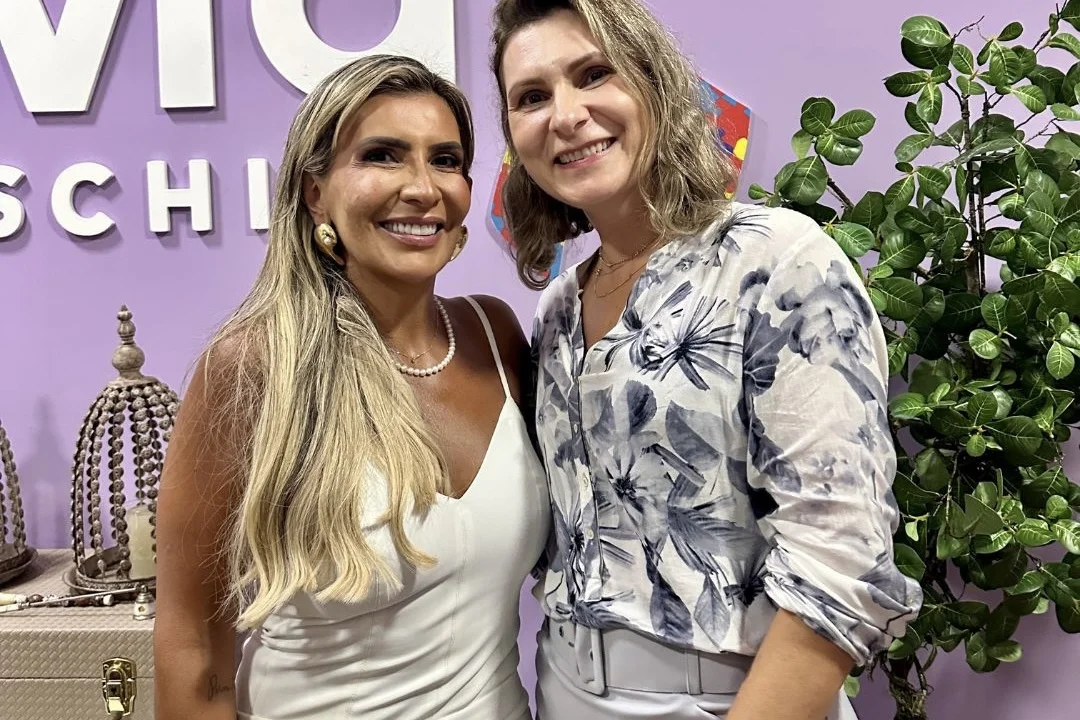 Vice-prefeita Fabiana Parro participa da posse da nova diretoria da Alep