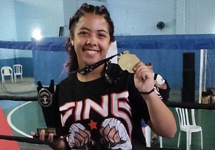 Dandara de Avila, atleta bolsista de Paranaguá é campeã da 2ª edição do Fine Combat