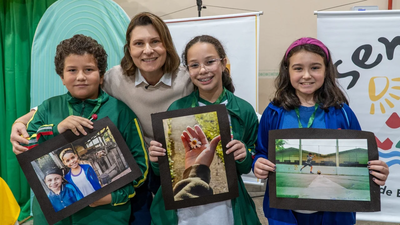 Projeto Olhar de Criança promovido pela Prefeitura de Paranaguá transforma alunos em fotógrafos pela perspectiva infantil