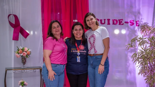 Prefeitura de Paranaguá apoia ação do Paraná Rosa e reforça importância do autocuidado feminino