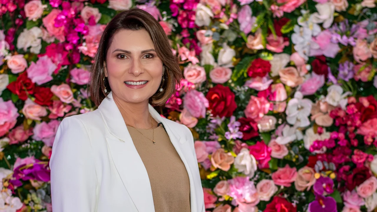 Vice-prefeita Fabiana Parro destaca reflexão e políticas públicas no Dia da Mulher em Paranaguá