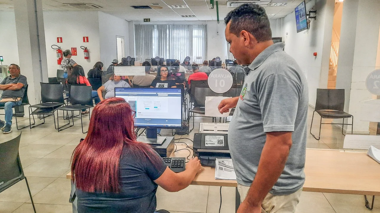 Prefeitura instala terminal de autoatendimento para facilitar acesso a serviços públicos