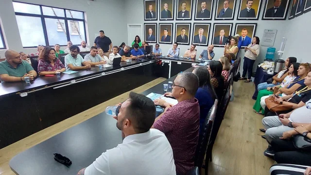 Reunião apresenta iniciativas para melhorar qualidade de vida e saúde da população litorânea
