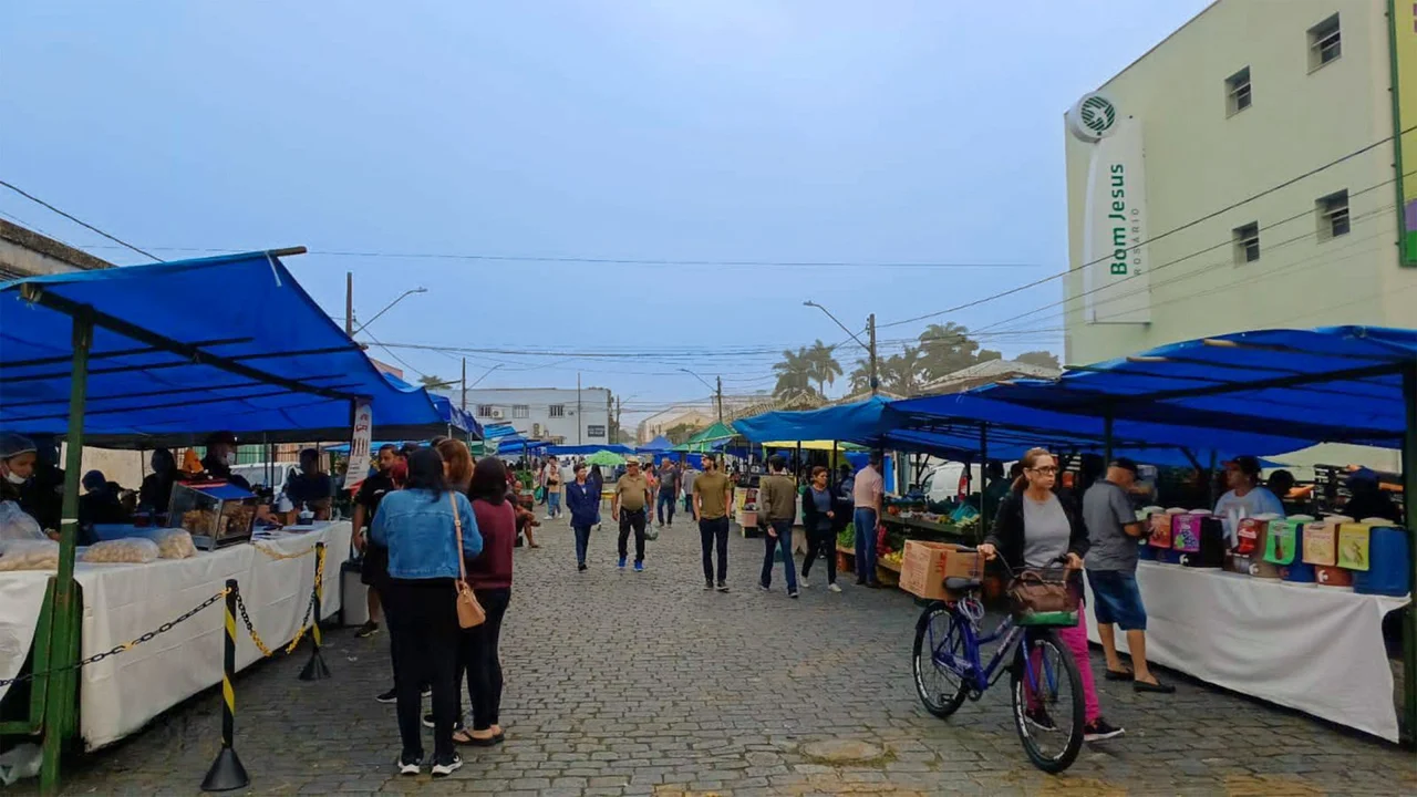 Feira do Agricultor celebra 34 anos com programação festiva no Centro Histórico de Paranaguá