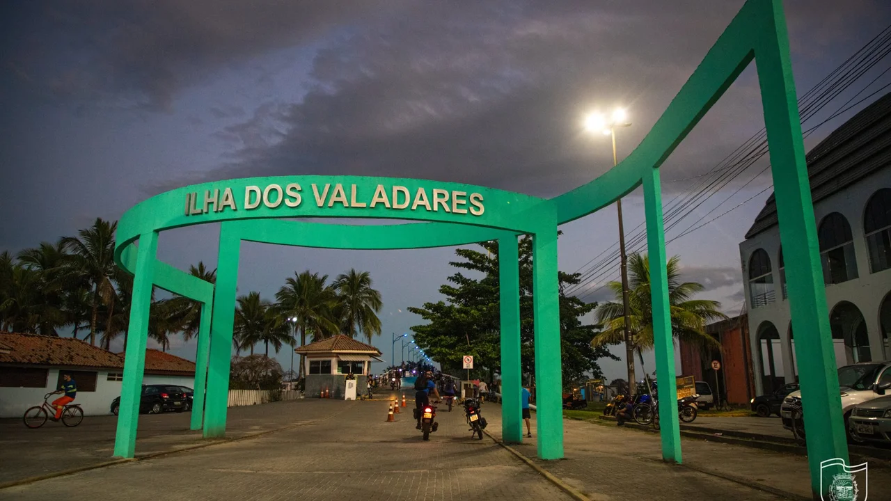 Prefeitura instala iluminação alusiva ao Dia Mundial de Conscientização do Autismo