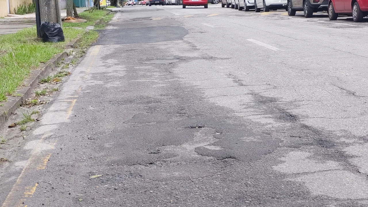 Prefeitura de Paranaguá recupera pavimentação asfáltica no centro a partir desta sexta-feira (31)