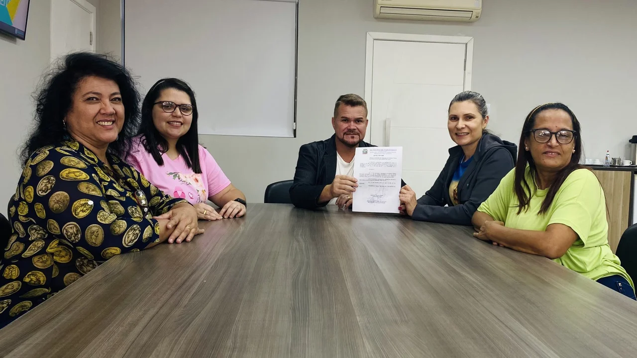 Prefeito assina renovação de Utilidade Pública do Instituto Peito Aberto